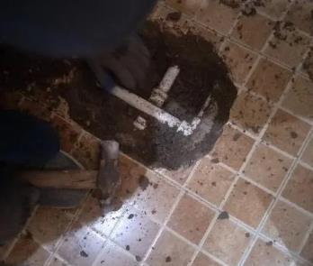 延庆卫生间漏水维修公司为您分享下卫生间渗水如何处理及注意事项